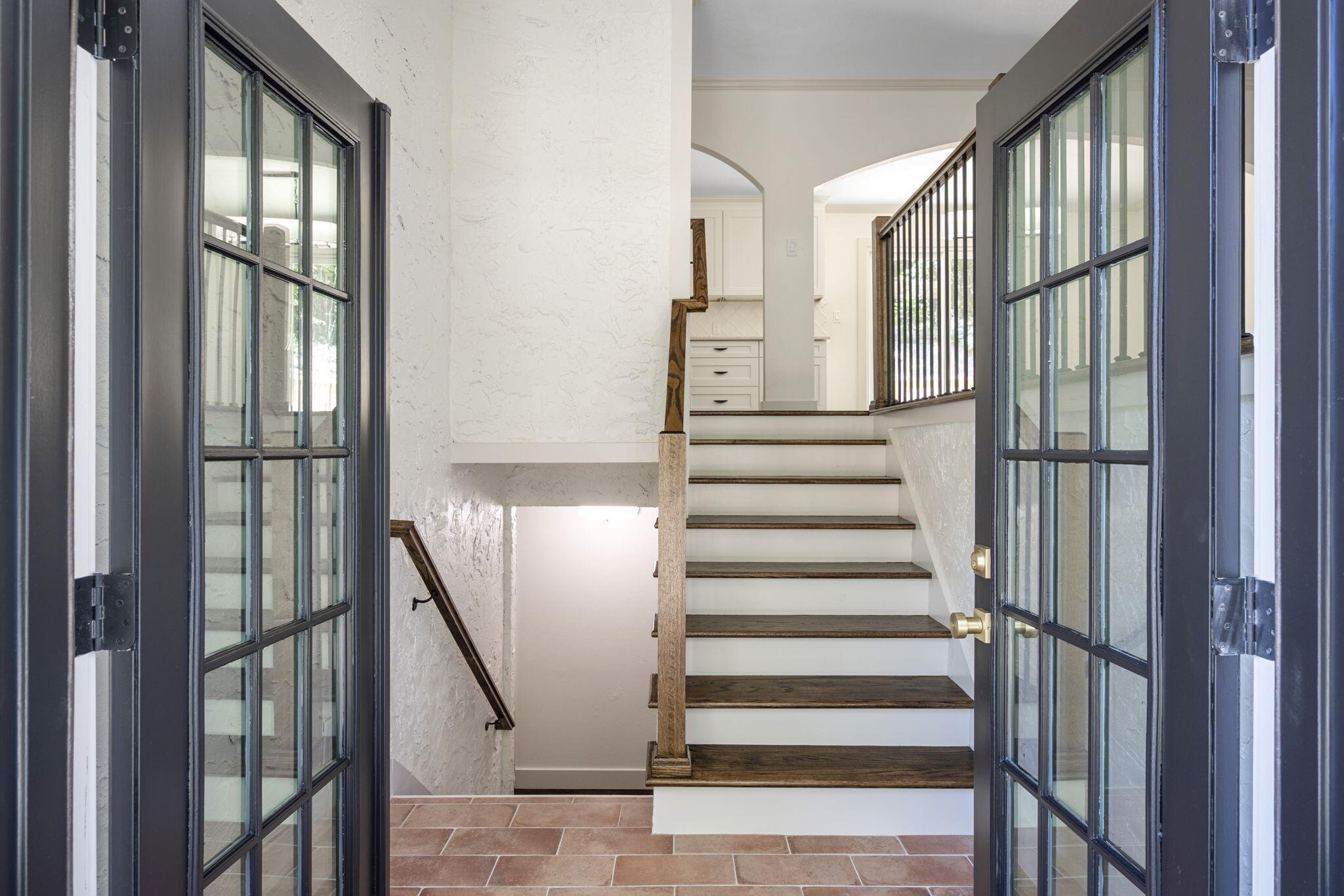 8946 Fuller Road Chattanooga, TN 37421 - Photo 3 of 37 41-web-or-mls-DSC_7709