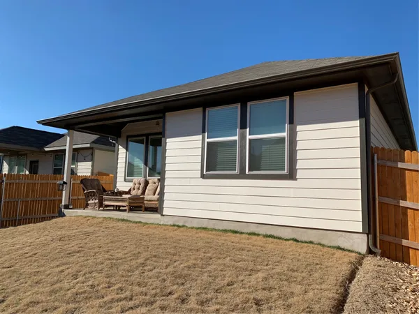 $1,900 | 2420 Danbury Lane, Leander, TX 78641