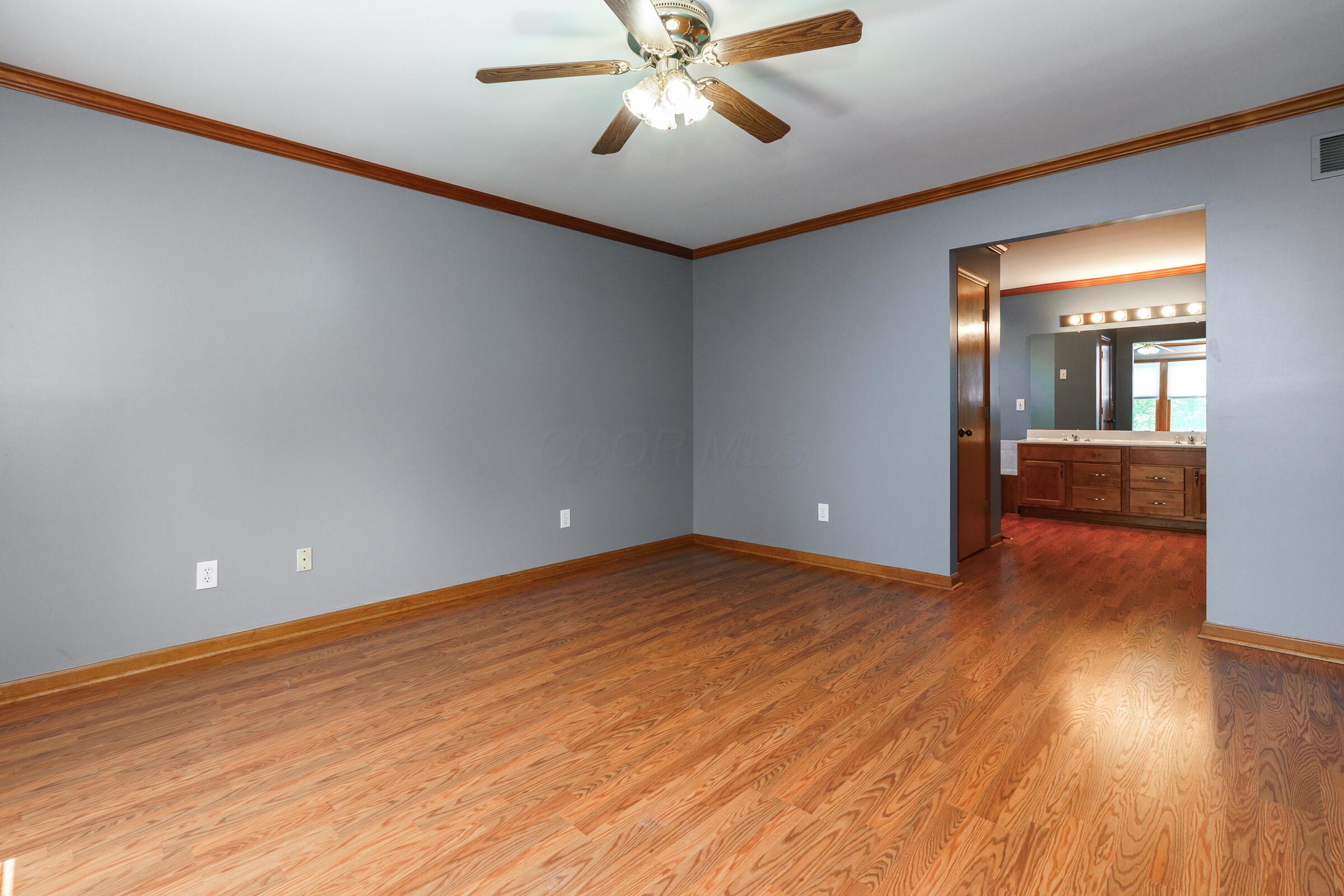 5641 Davidson Road Hilliard, OH 43026 - Photo 22 of 49 Primary Bedroom