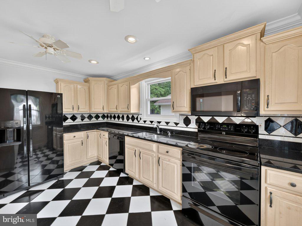 2903 Ivy Bridge Road, Unit N Fort Washington, MD 20744 - Photo 20 of 53 Kitchen