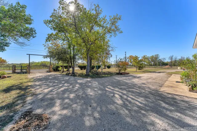 $360,000 | 12303 Pearsall Road, Atascosa, TX 78002