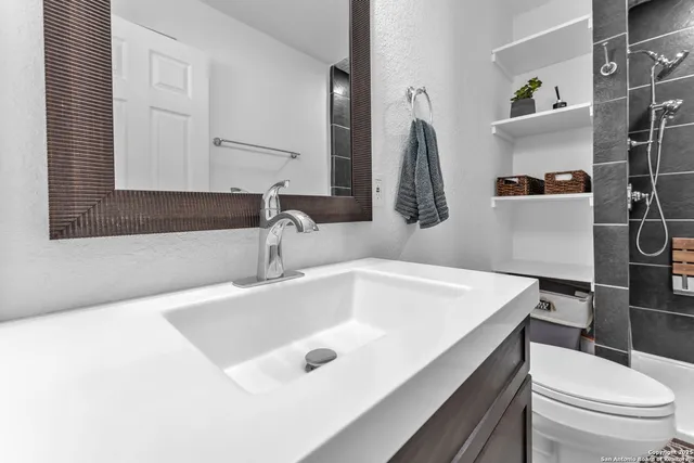 $360,000 | 12303 Pearsall Road, Atascosa, TX 78002