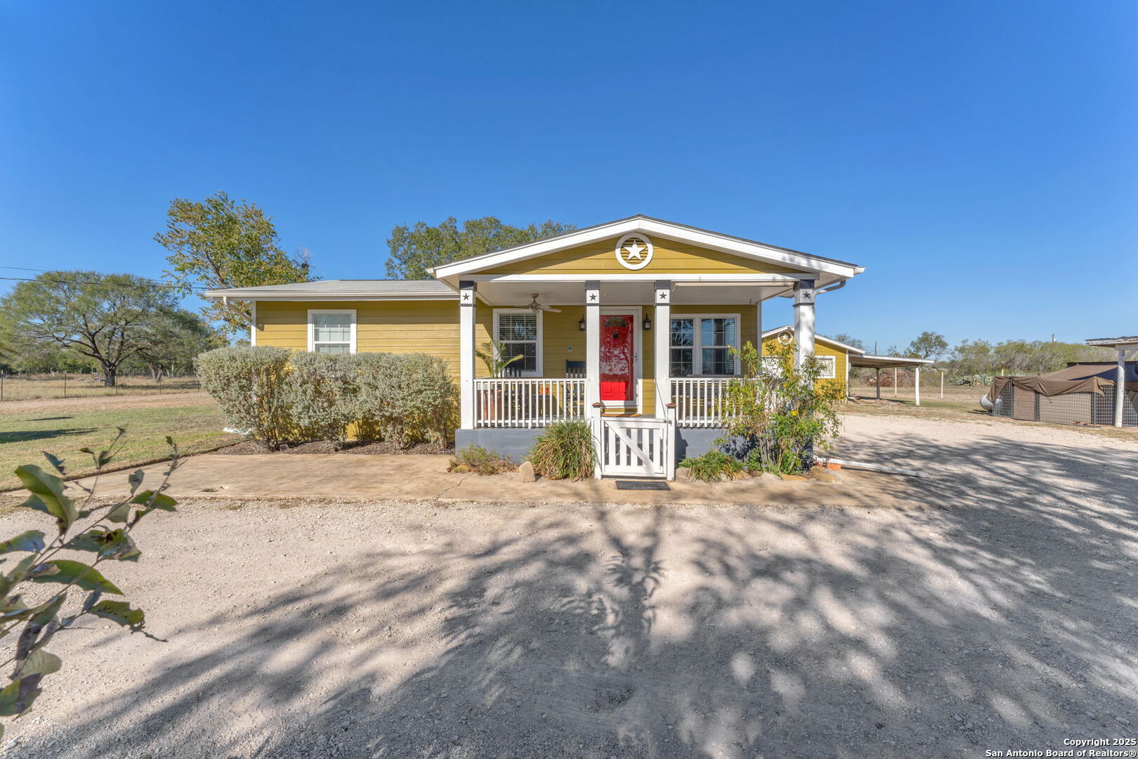 12303 Pearsall Road Atascosa, TX 78002 - Photo 8 of 57