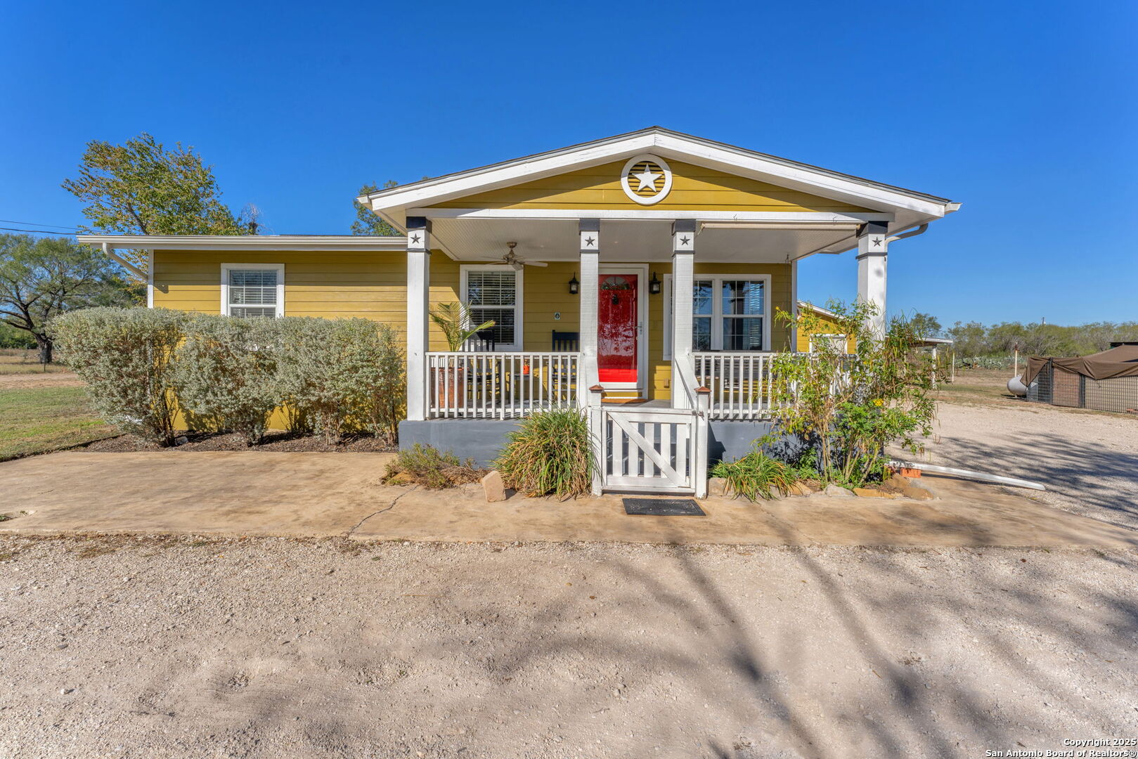 12303 Pearsall Road Atascosa, TX 78002 - Photo 9 of 57