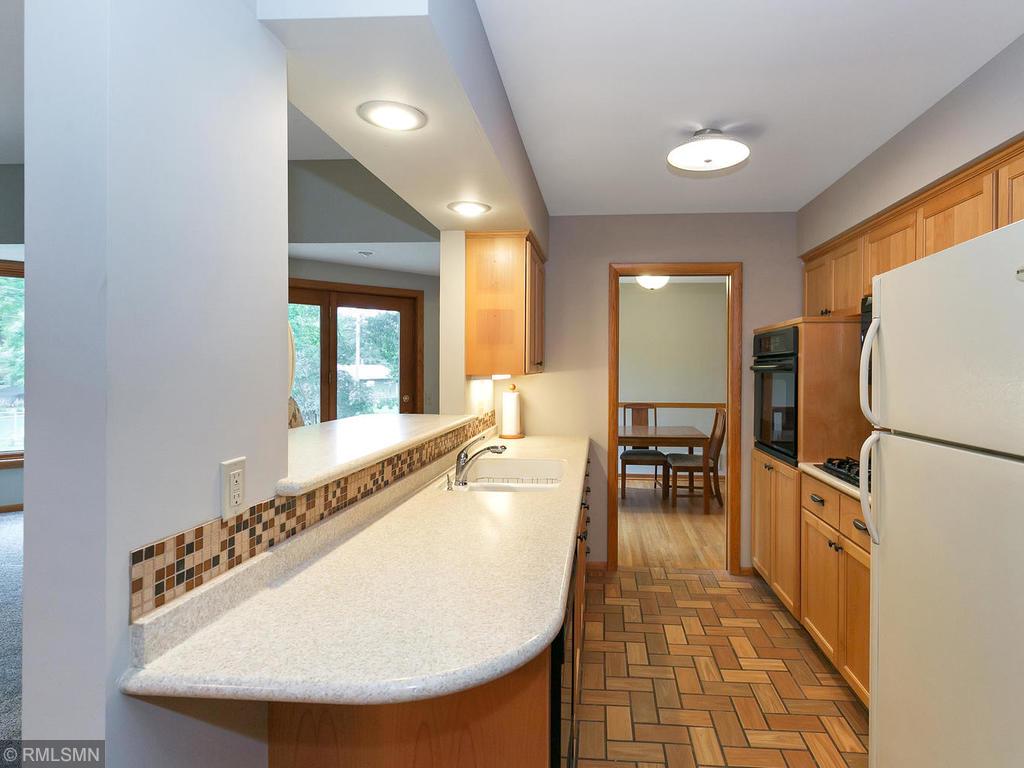 10625 Verdi Road Minneapolis, MN 55431 - Photo 11 of 31
