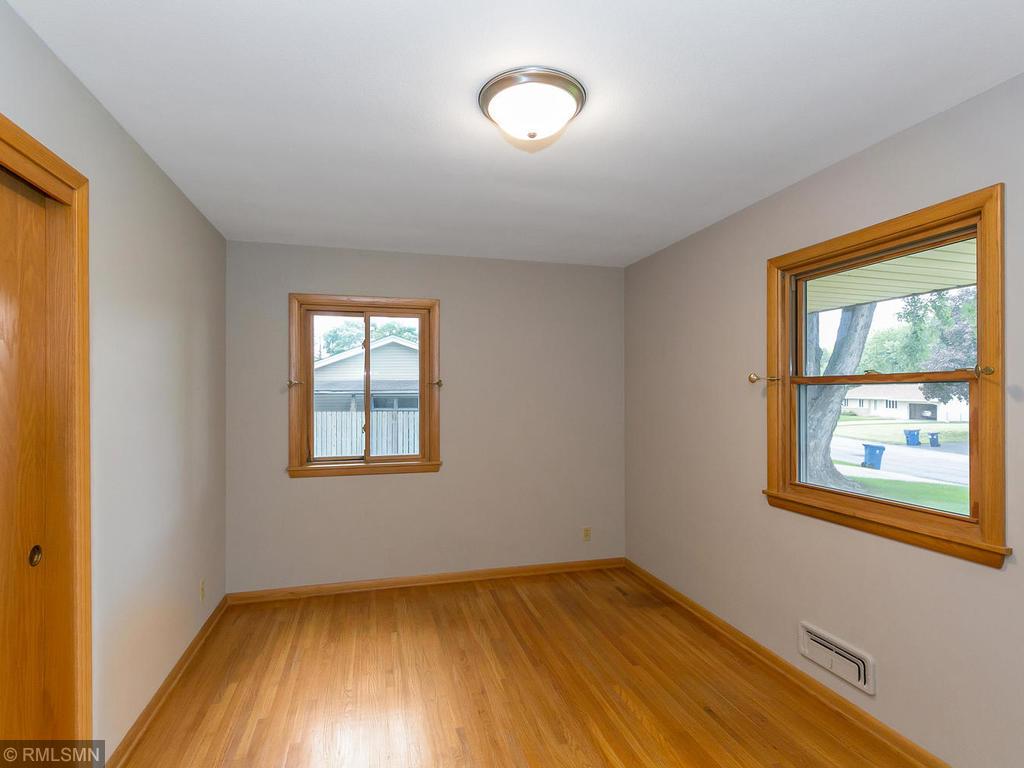 10625 Verdi Road Minneapolis, MN 55431 - Photo 19 of 31