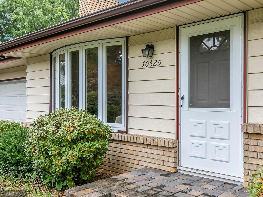 10625 Verdi Road Minneapolis, MN 55431 - Photo 3 of 31