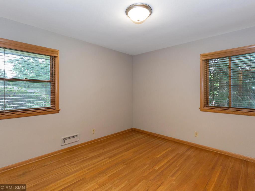 10625 Verdi Road Minneapolis, MN 55431 - Photo 21 of 31