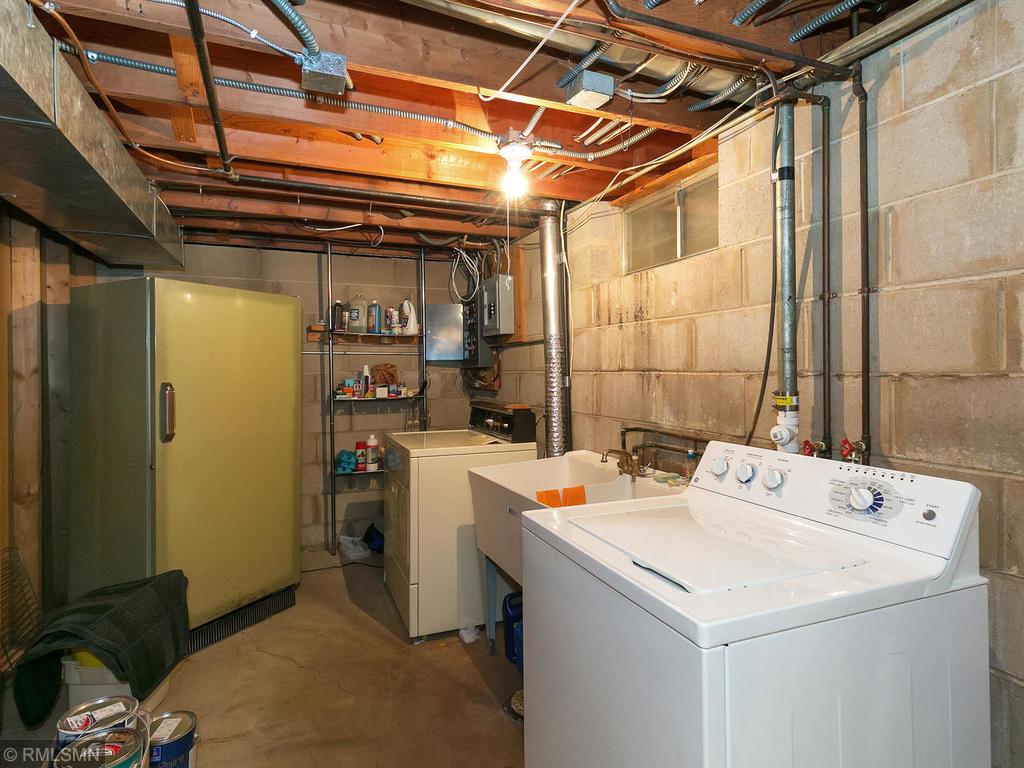 10625 Verdi Road Minneapolis, MN 55431 - Photo 27 of 31