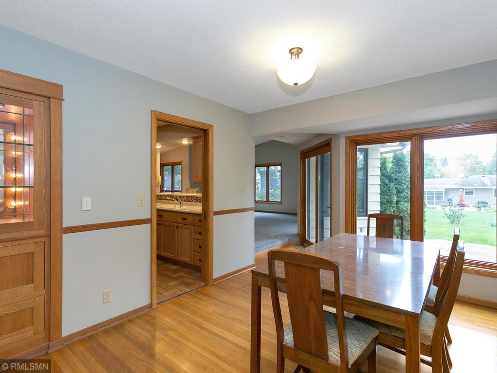 10625 Verdi Road Minneapolis, MN 55431 - Photo 8 of 31