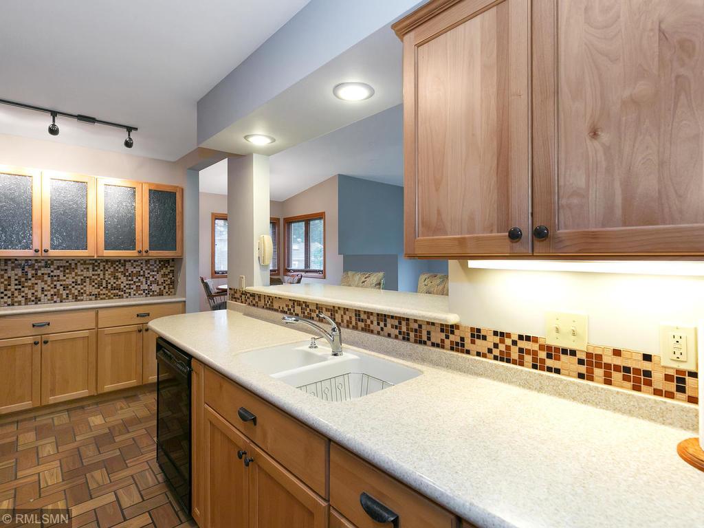 10625 Verdi Road Minneapolis, MN 55431 - Photo 9 of 31