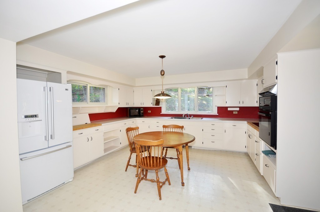 9 Taylor Road Maynard, MA 01754 - Photo 9 of 16 Gallery Image 9