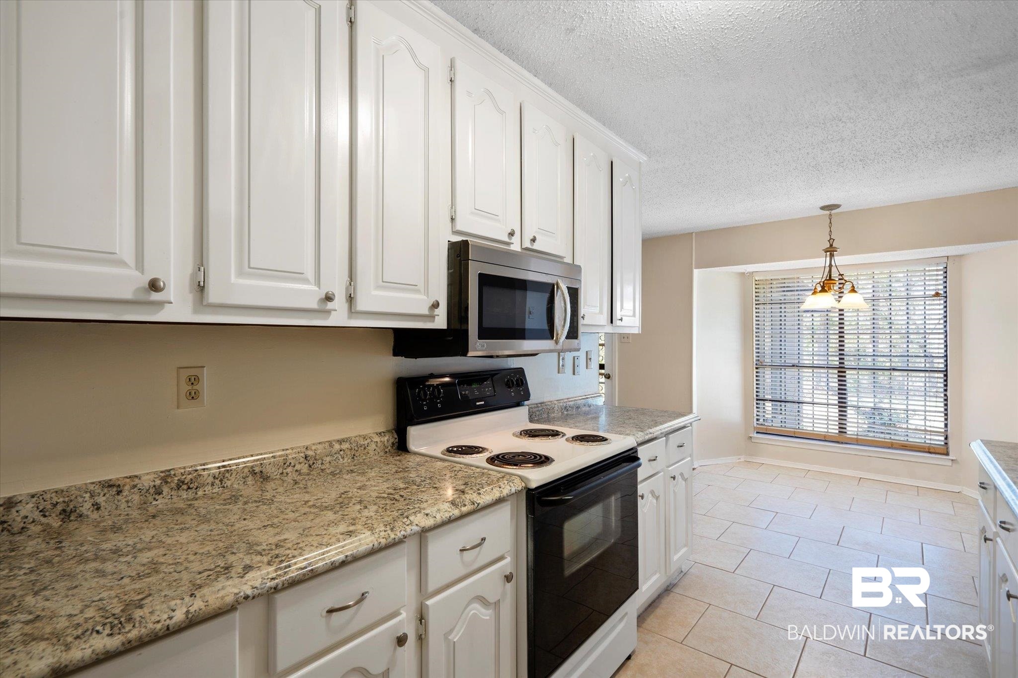 5812 Fern Valley Road Mobile, AL 36609 - Photo 7 of 23