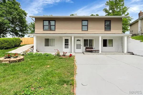 $269,900 | 9986 Lark Avenue, St. Louis, MO 63125