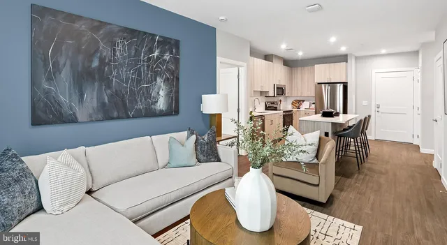 $3,625 | 4851 Ellin Road, Unit 467, Hyattsville, MD 20784