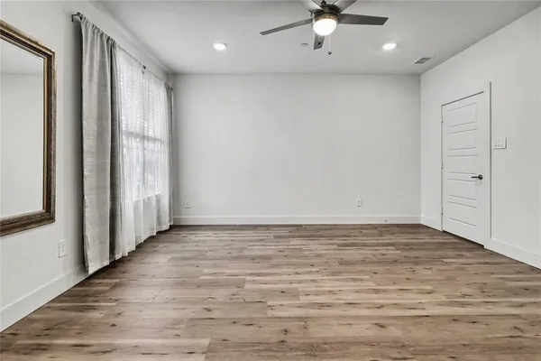 $2,400 | 2116 Shea Road, Unit 103, Dallas, TX 75235