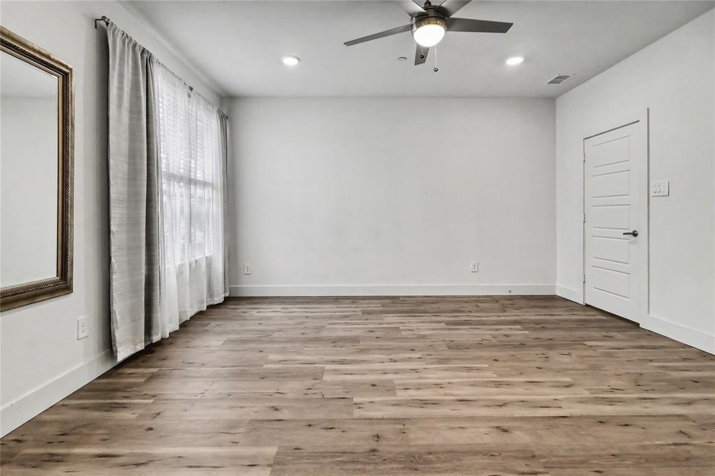 2116 Shea Road, Unit 103 Dallas, TX 75235 - Photo 19 of 24