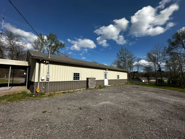$3,000 | 2501 State Highway 48, Clarksville, TN 37040