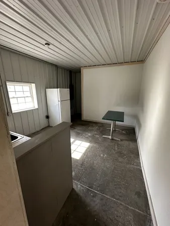 $3,000 | 2501 State Highway 48, Clarksville, TN 37040