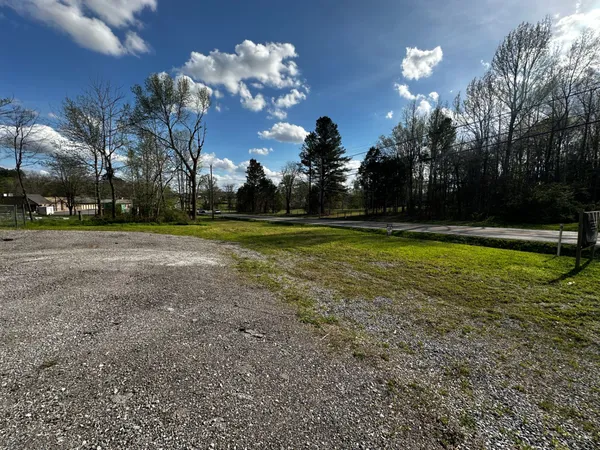 $3,000 | 2501 State Highway 48, Clarksville, TN 37040