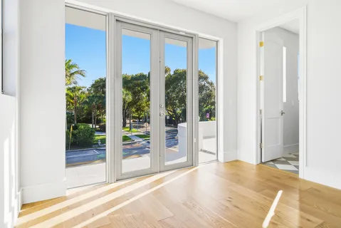 $2,295,000 | 785 Park Place, West Palm Beach, FL 33401