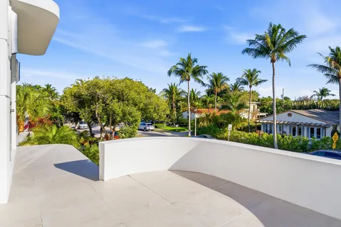 $2,295,000 | 785 Park Place, West Palm Beach, FL 33401