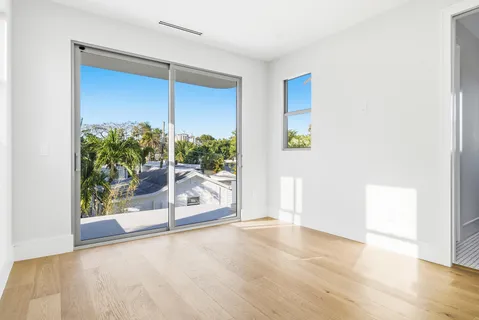 $2,295,000 | 785 Park Place, West Palm Beach, FL 33401