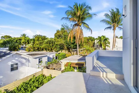 $2,295,000 | 785 Park Place, West Palm Beach, FL 33401