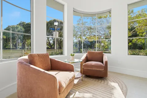 $2,295,000 | 785 Park Place, West Palm Beach, FL 33401