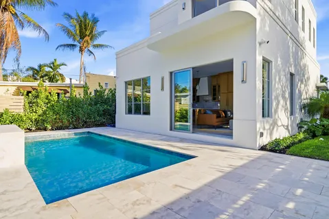$2,295,000 | 785 Park Place, West Palm Beach, FL 33401