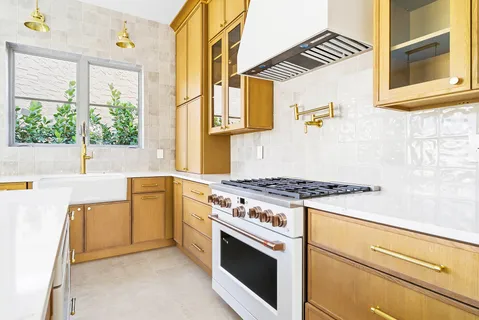 $2,295,000 | 785 Park Place, West Palm Beach, FL 33401