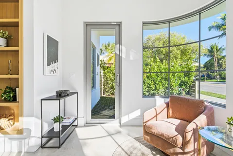 $2,295,000 | 785 Park Place, West Palm Beach, FL 33401