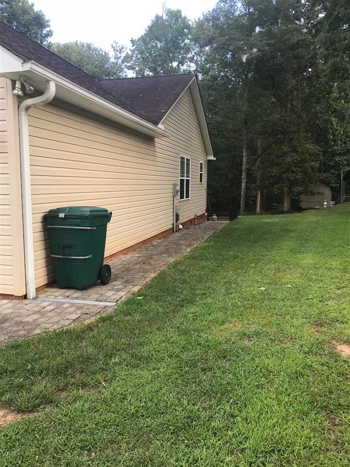 190 Williams Road Gaffney, SC 29341 - Photo 2 of 27