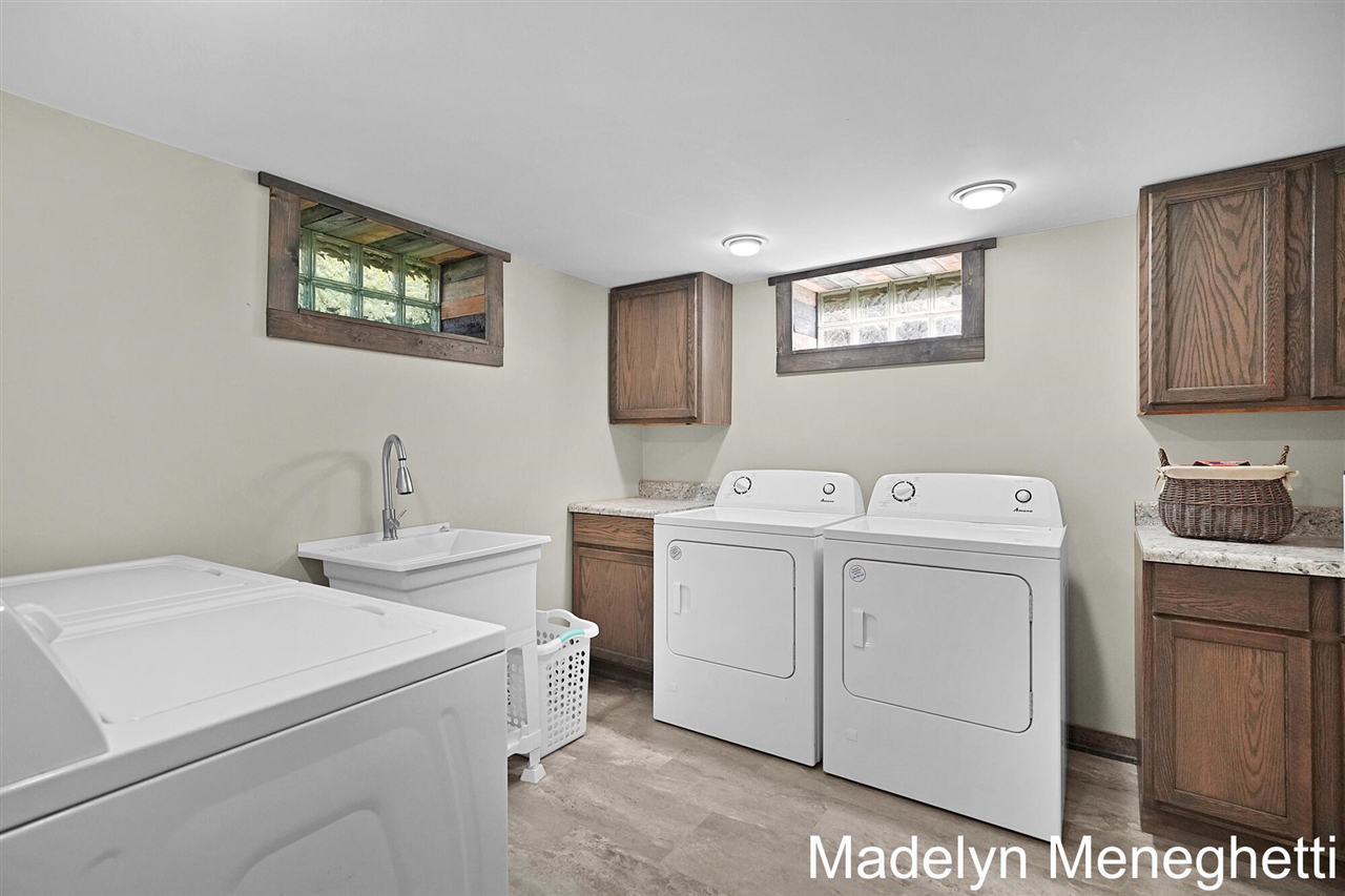 2765 Baldwin Street Jenison, MI 49428 - Photo 35 of 49