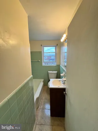 $1,400 | 7972 Forrest Avenue, Unit 2, Philadelphia, PA 19150