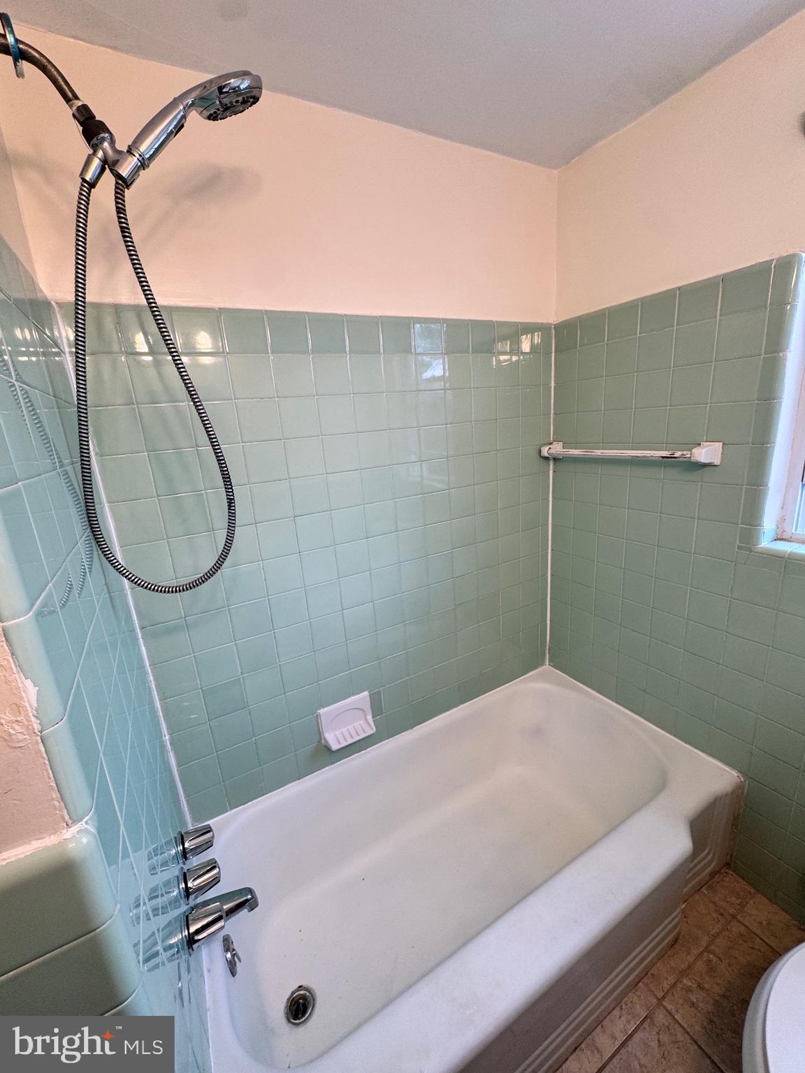 7972 Forrest Avenue, Unit 2 Philadelphia, PA 19150 - Photo 18 of 26