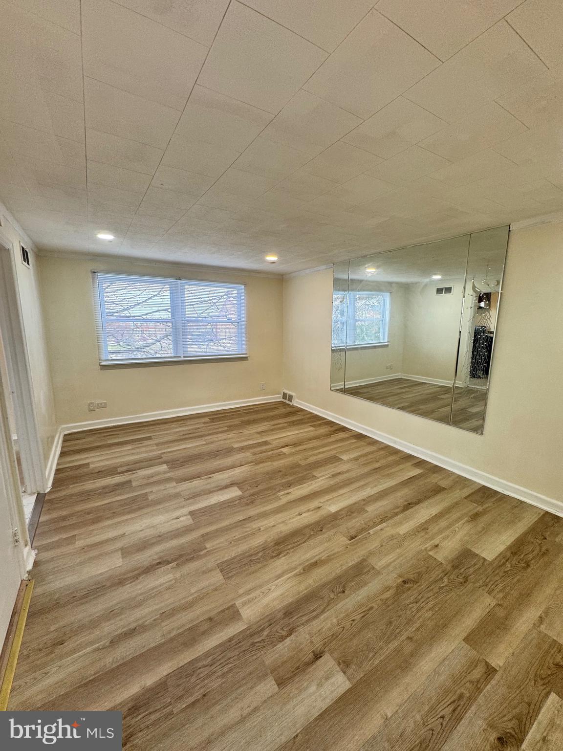 7972 Forrest Avenue, Unit 2 Philadelphia, PA 19150 - Photo 3 of 26