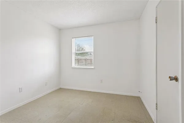 $120,000 | 348 Elmwood Drive, Laplace, LA 70068