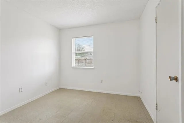 $120,000 | 348 Elmwood Drive, Laplace, LA 70068