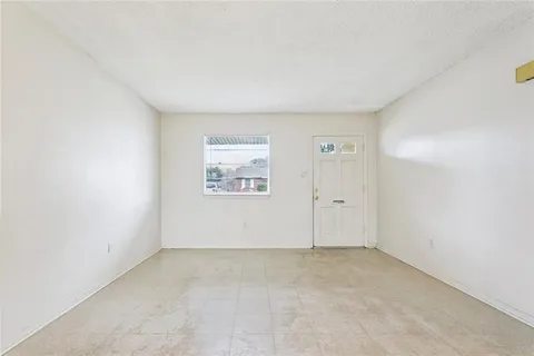 $120,000 | 348 Elmwood Drive, Laplace, LA 70068