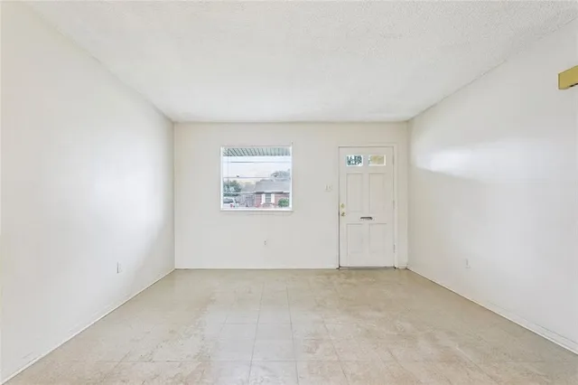 $120,000 | 348 Elmwood Drive, Laplace, LA 70068