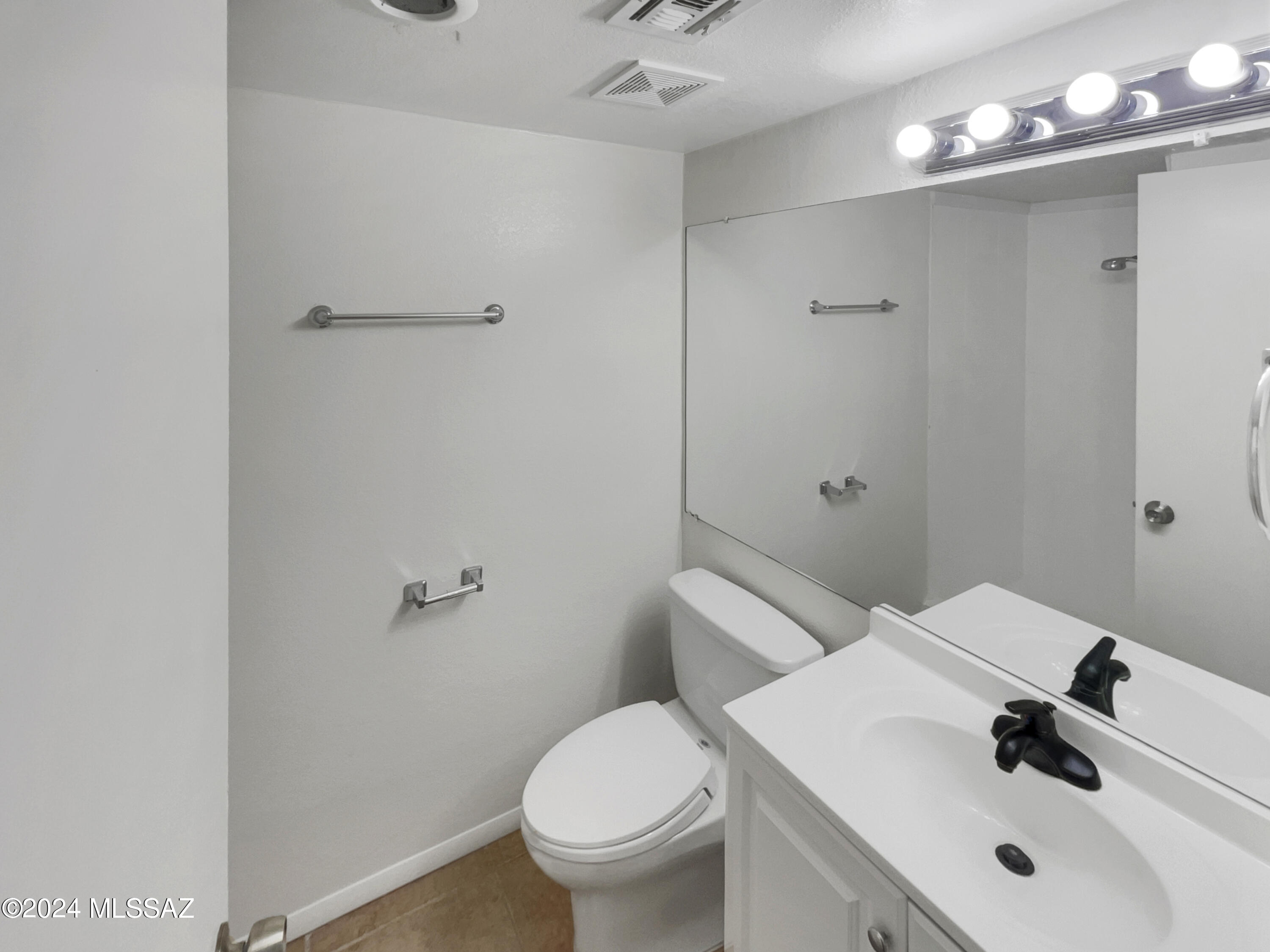 2744 North Country Club Road, Unit 109 Tucson, AZ 85716 - Photo 15 of 17 Gallery Image 15