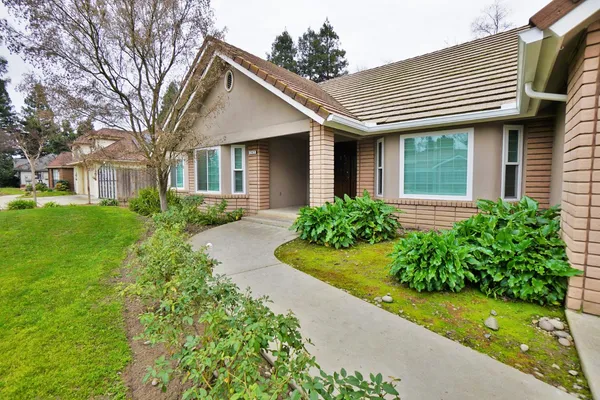 a view of an entryway