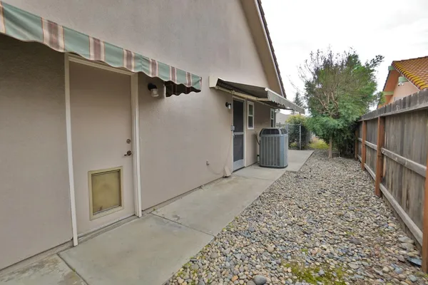 $505,000 | 742 West Ellery Avenue, Clovis, CA 93612