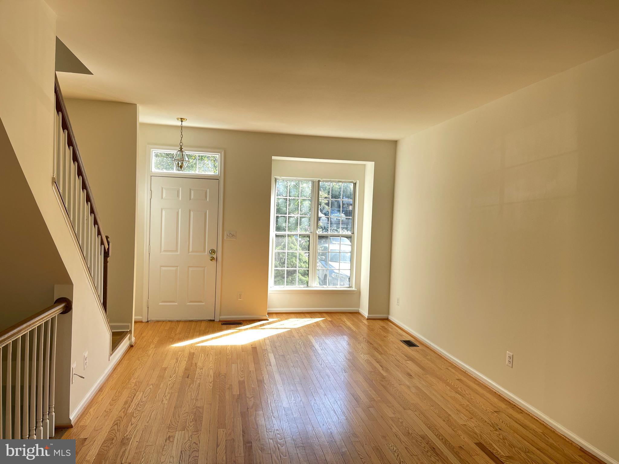 16150 Taconic Circle Dumfries, VA 22025 - Photo 2 of 13