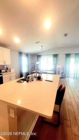 $2,000 | 7882 Island Fox Road, Jacksonville, FL 32222