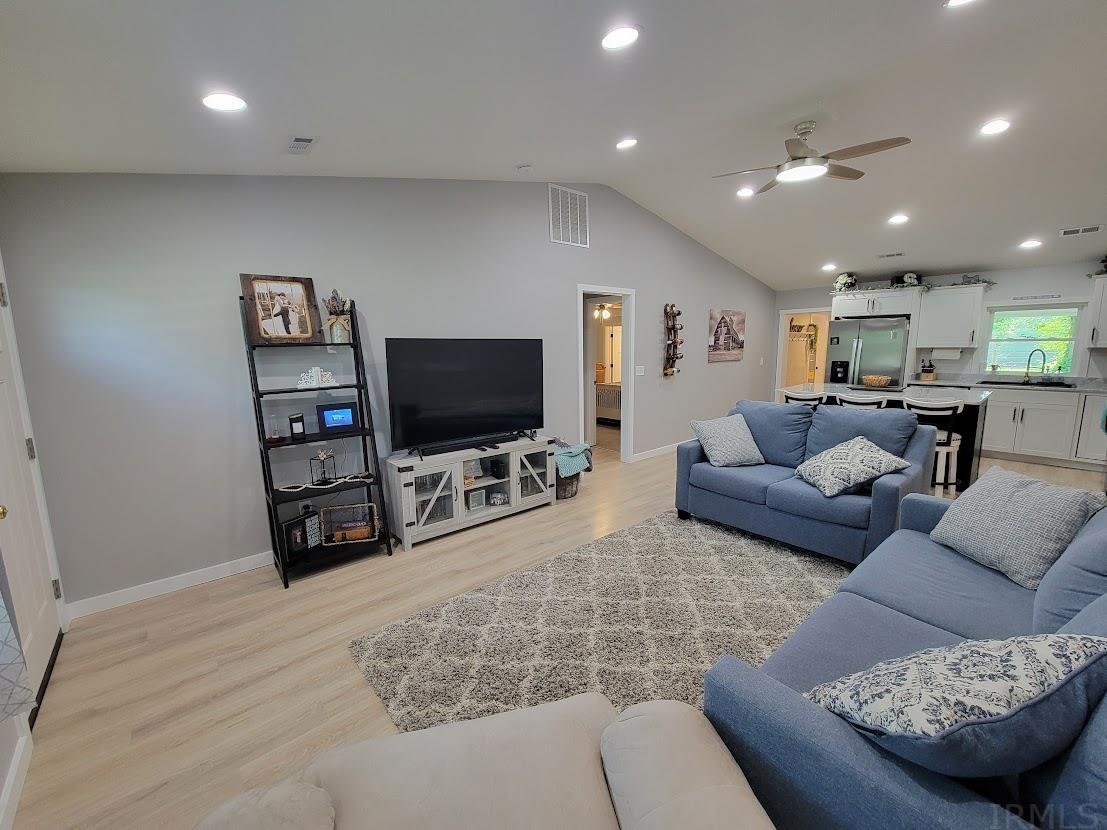 4011 Tunnelton Road Bedford, IN 47421 - Photo 5 of 28 Gallery Image 5