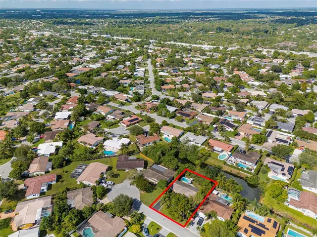 $598,500 | 7509 Northwest 40th Place, Coral Springs, FL 33065