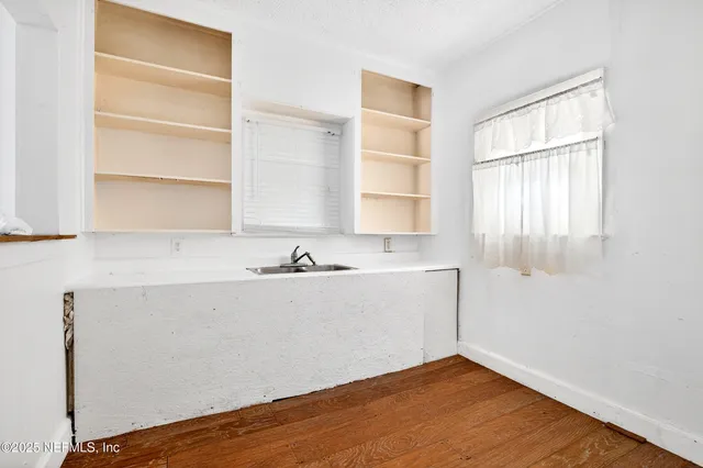 $300,000 | 24 Clark Road, Jacksonville, FL 32218