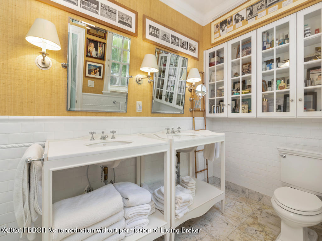 243 Garden Road Palm Beach, FL 33480 - Photo 12 of 32 high-22